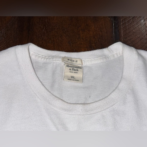 TWO Abercrombie T-Shirt Size XL Muscle - Picture 2 of 6